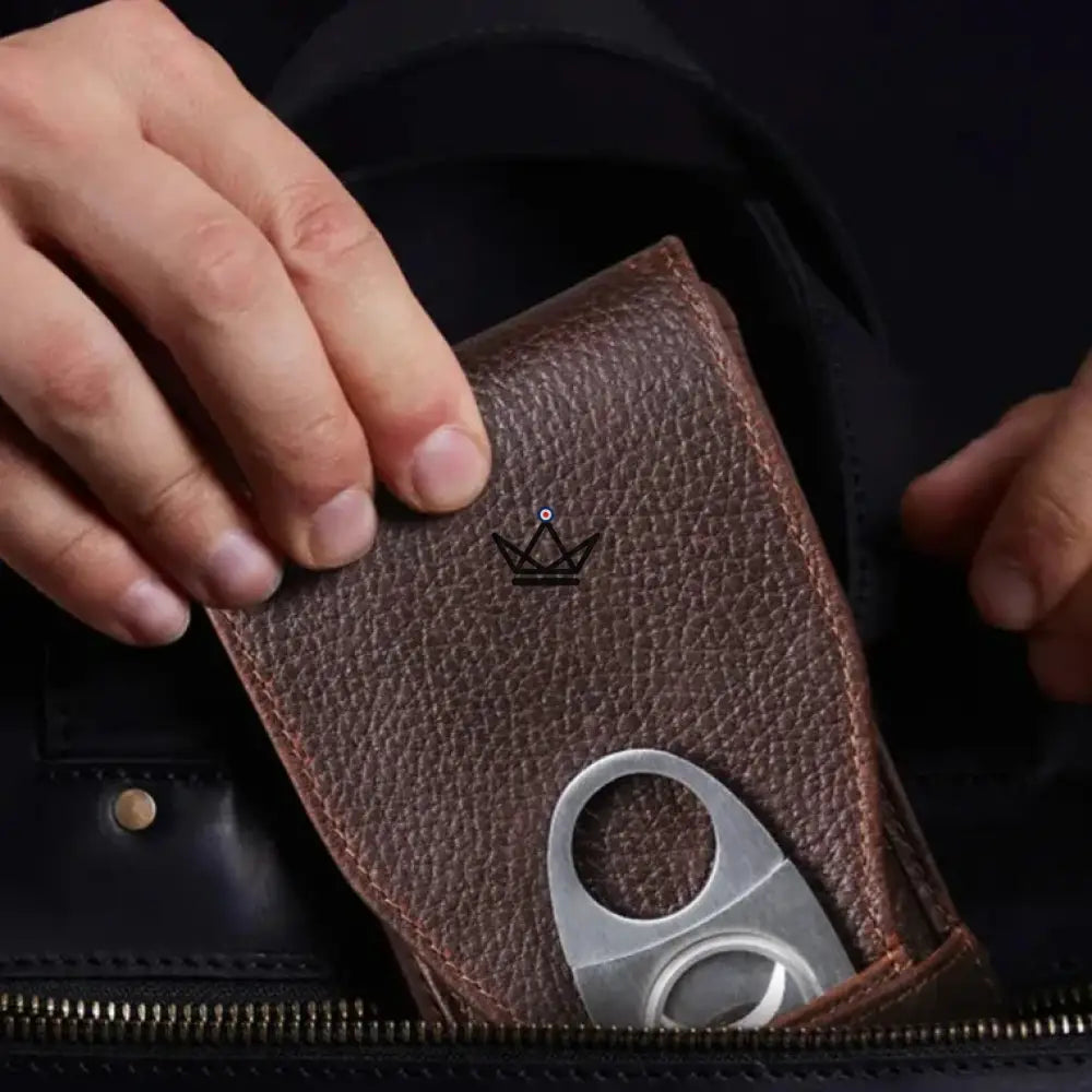 Customizable 3 Cigar Leather Case - Voyageur Pocket — view 4