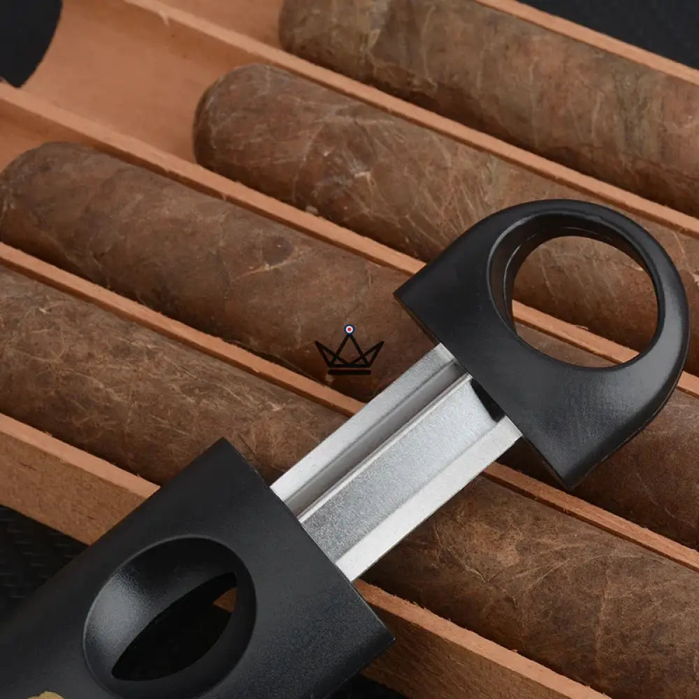 V-Cut Cigar Cutter Basic - ABS & Metal Alloy, 22 mm Diameter, Black | Collector's Box Version Available — view 4