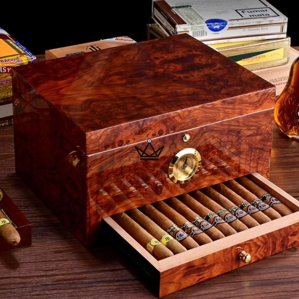 Zigarrenhumidor KING ARTHUR Deluxe – lackiert, spanische Zeder, Hygrometer & Schloss | Luxus – Ansicht 2