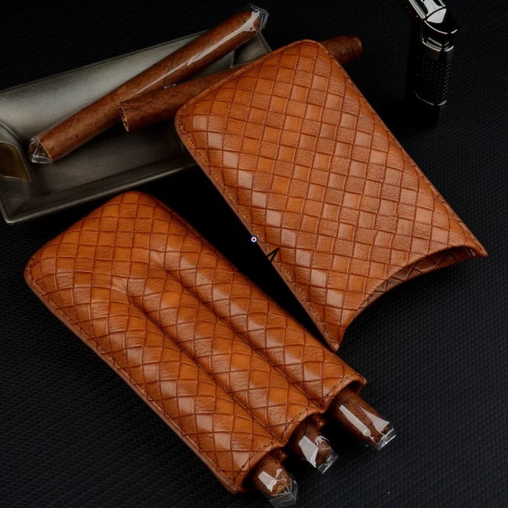 GRID Optimus Cigar Case — braided cowhide leather, 3 cigars 25 mm, textile lining, Black or Brown — Brown