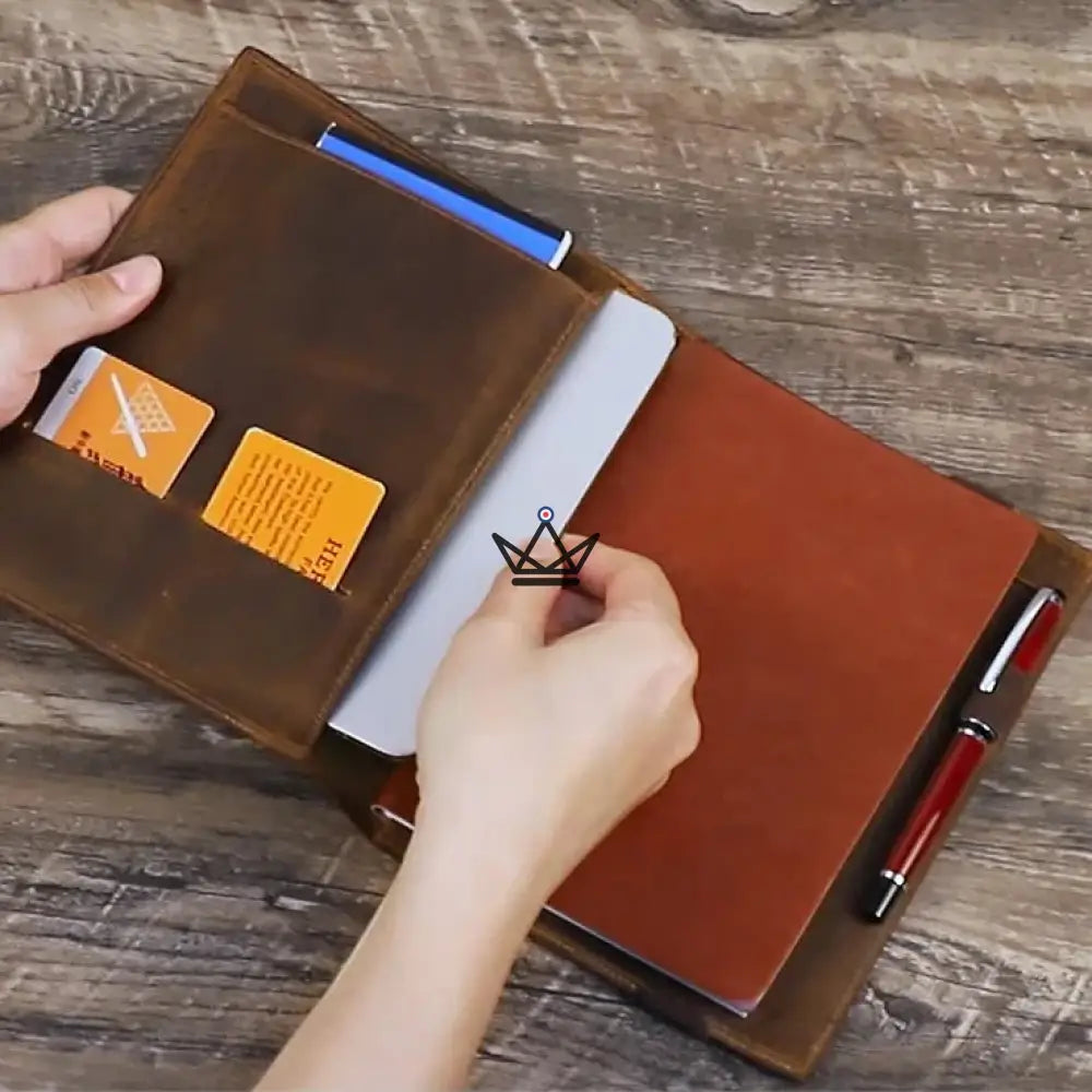 Customizable Leather Document Holder - A5 / B5 Tablet & Notebook - VOYAGEUR Folio — view 2