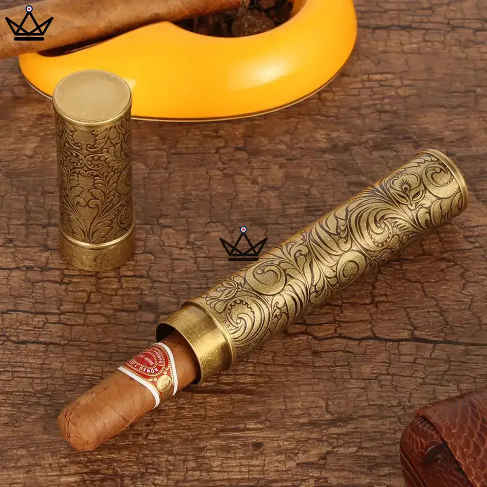 Tubo para cigarros Héritage Edition: cobre dorado, patrones grabados artesanalmente, 1 cigarro Tubo para cigarros Héritage Edition: cobre dorado, patrones grabados artesanalmente, 1 cigarro