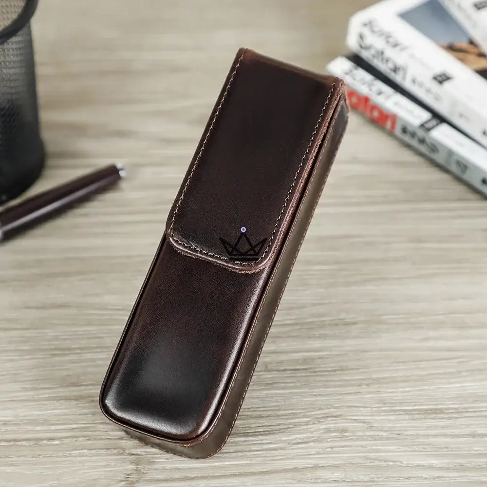 Customizable luxury leather fountain pen case - Atlas Voyager — view 8