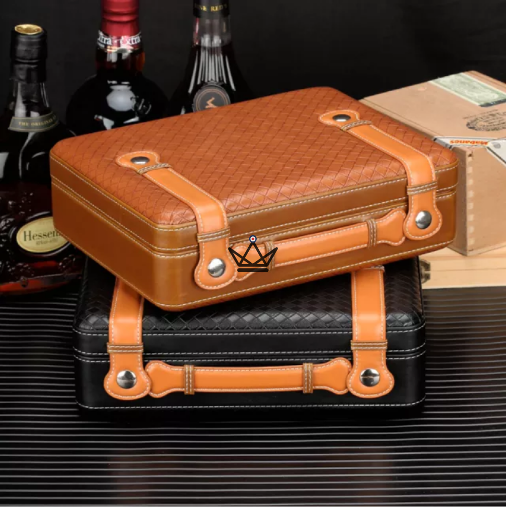 LOUIS XIII travel humidor — leather & cedar, 30 cigars, hygrometer — view 2