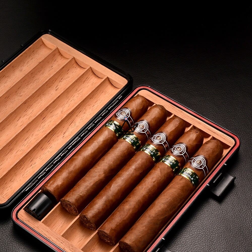 Ventus Caeli Cigar Case — Waterproof LDPE, Spanish Cedar, 5 Cigars, White / Black / Light Brown — view 7