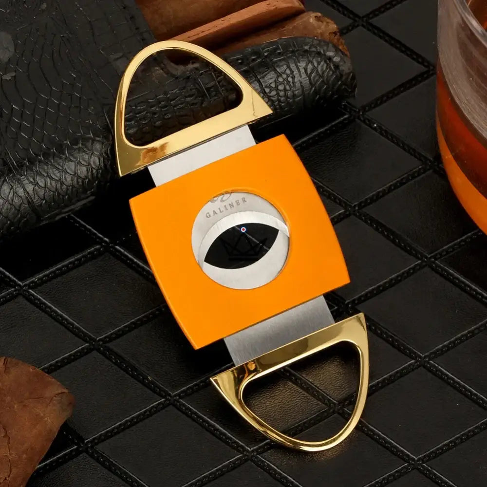 ALISTAIR Cigar Pack — Torch Lighter + Ashtray + Cigar Cutter | Green · Black · Yellow — view 5