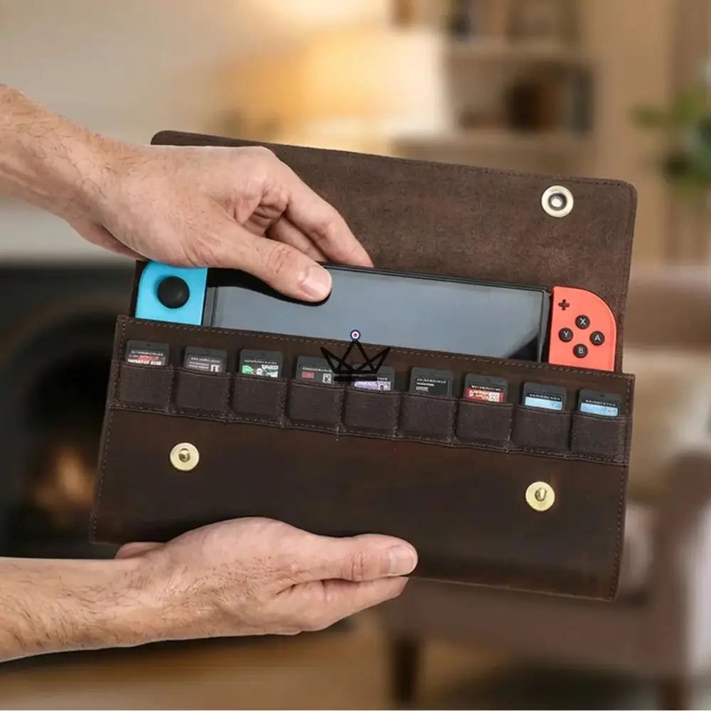 Customizable Leather Case Nintendo Switch 1st & 2nd Generation — VOYAGEUR Mario — view 3