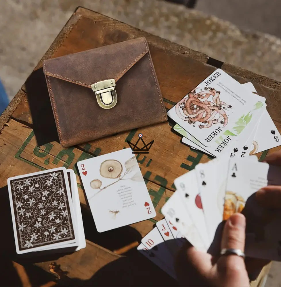 Customizable genuine leather playing card case — VOYAGEUR Cards — view 5