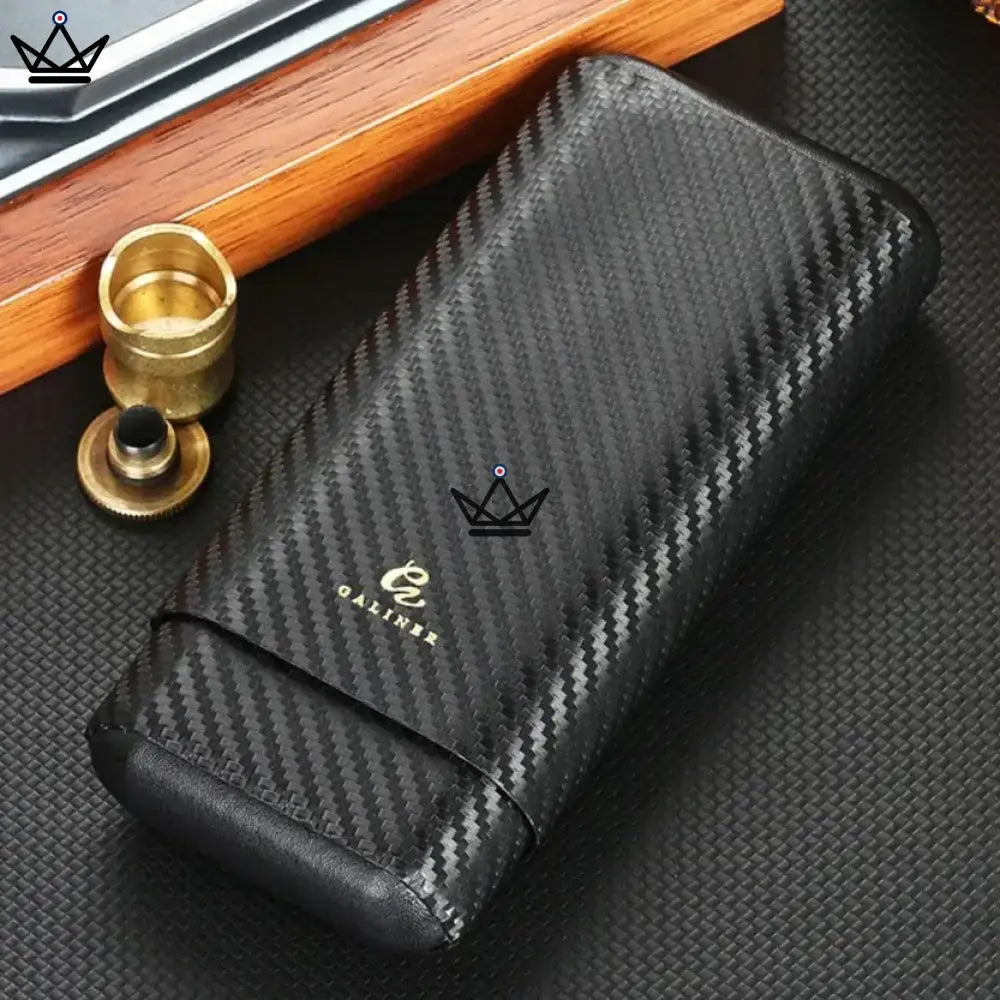 CARBON Cigar Humidor — carbon fibre, Spanish cedar & glass | 35 cigars — view 16