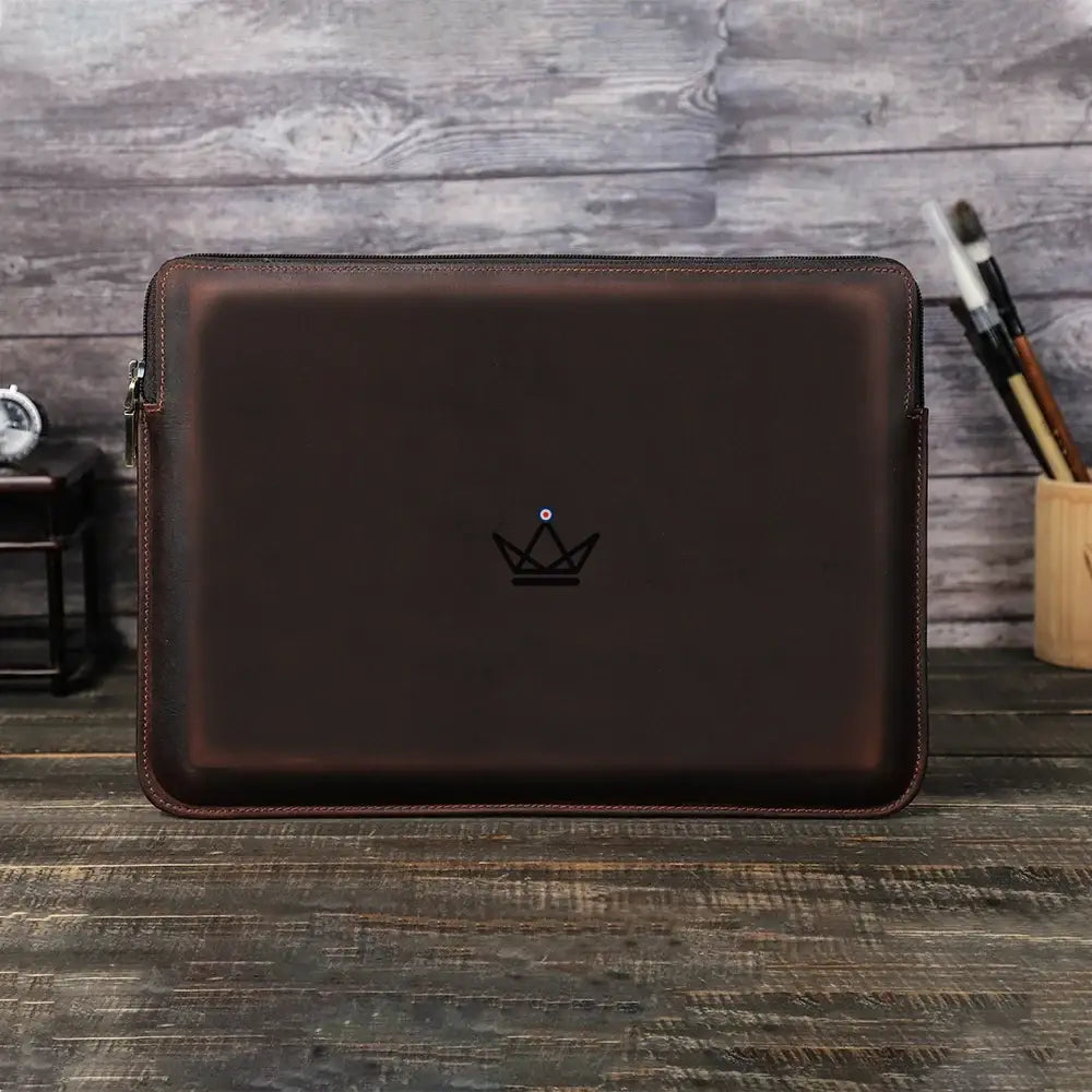 Customizable leather sleeve for MacBook AIR & PRO - Voyageur Centurion — view 5