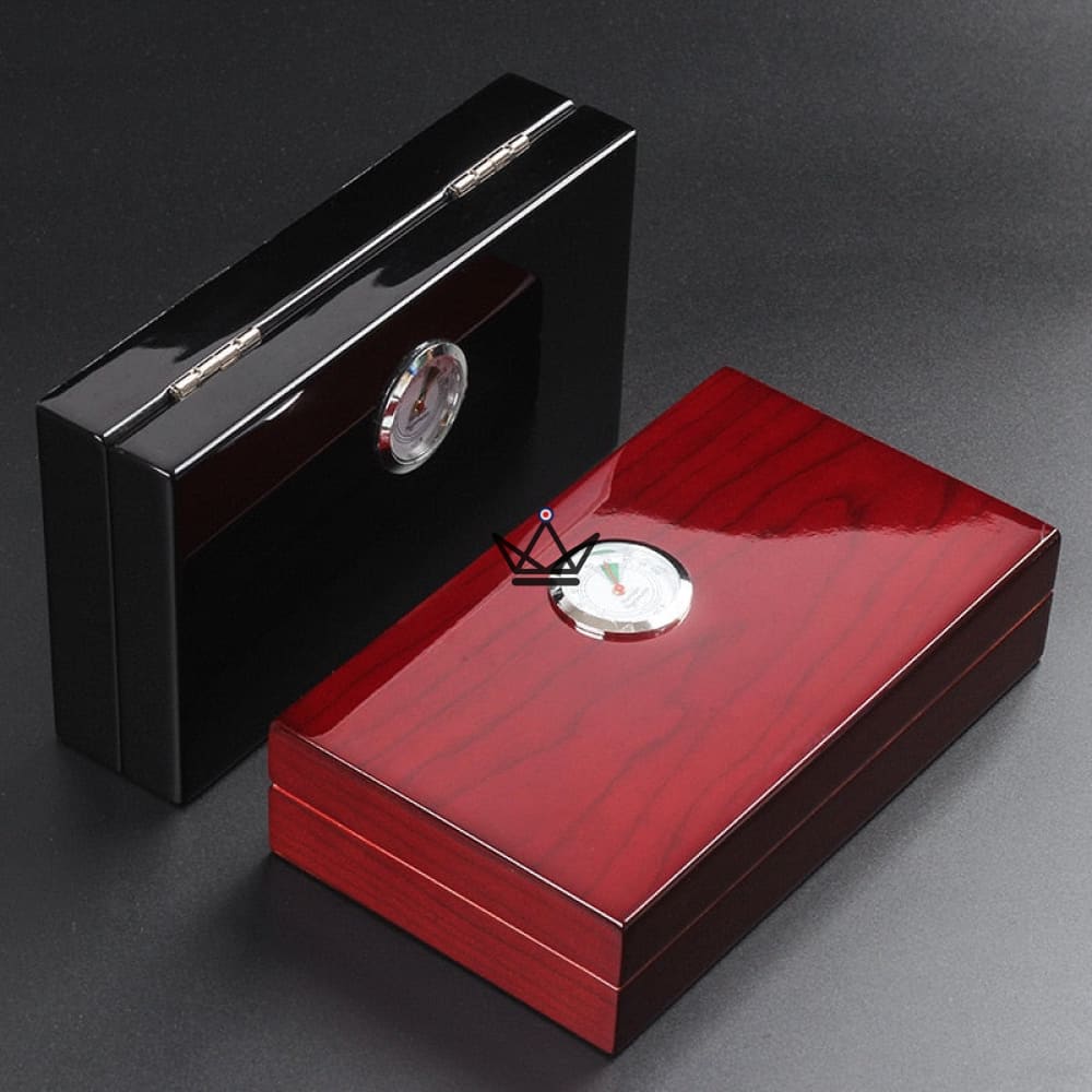 Zigarrenhumidor VAULT — spanische Zeder, 5 bis 8 Zigarren, integrierter Befeuchter, Hygrometer, Rot oder Schwarz Zigarrenhumidor VAULT — spanische Zeder, 5 bis 8 Zigarren, integrierter Befeuchter, Hygrometer, Rot oder Schwarz