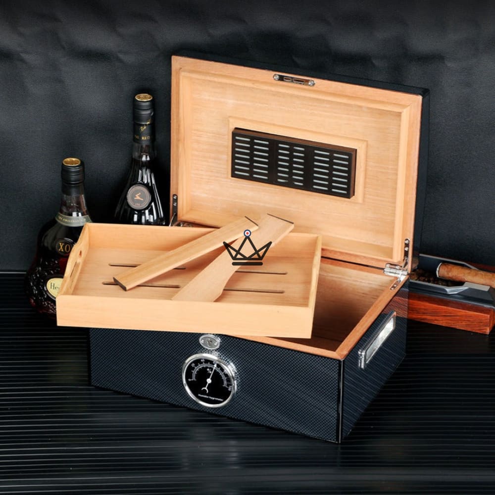 Troubadour Humidor — Carbon Fiber & Spanish Cedar, 100 Cigars, Ventilated Tray — view 3
