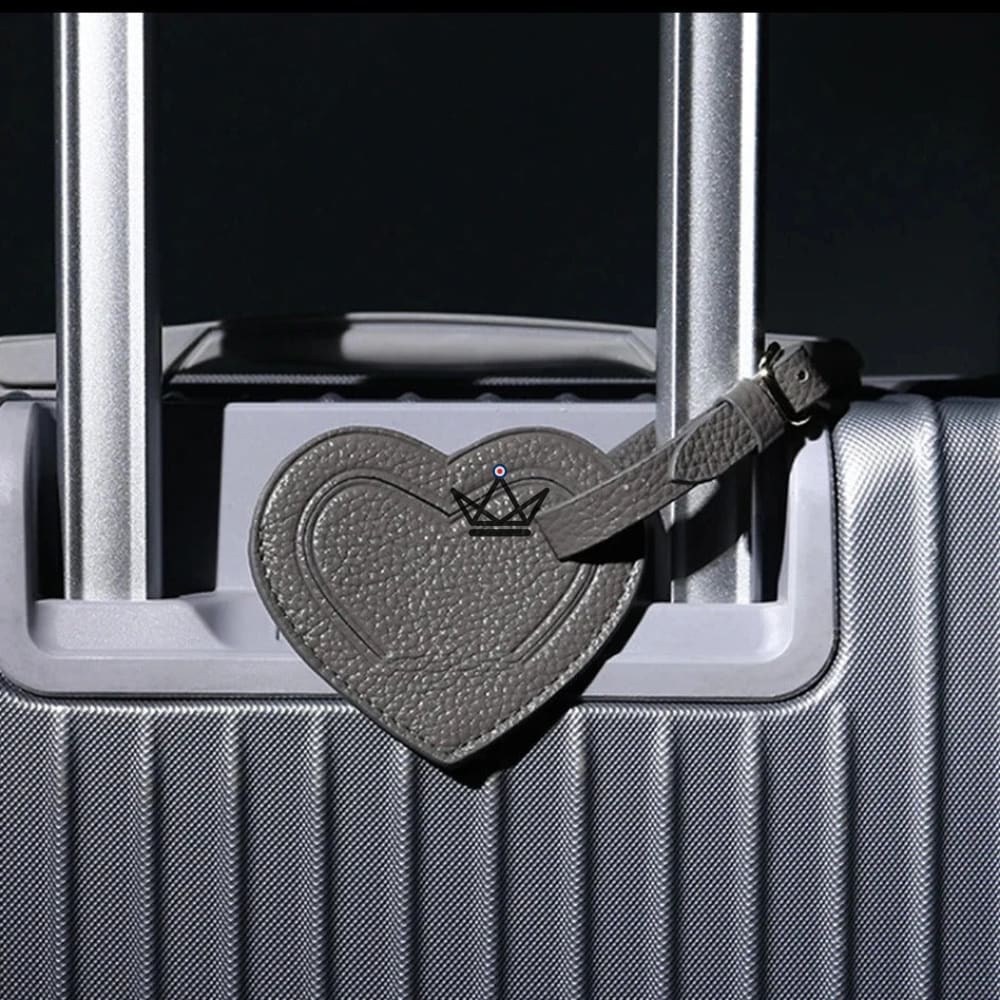Customizable Leather Luggage Tag – Voyageur Crest — view 19
