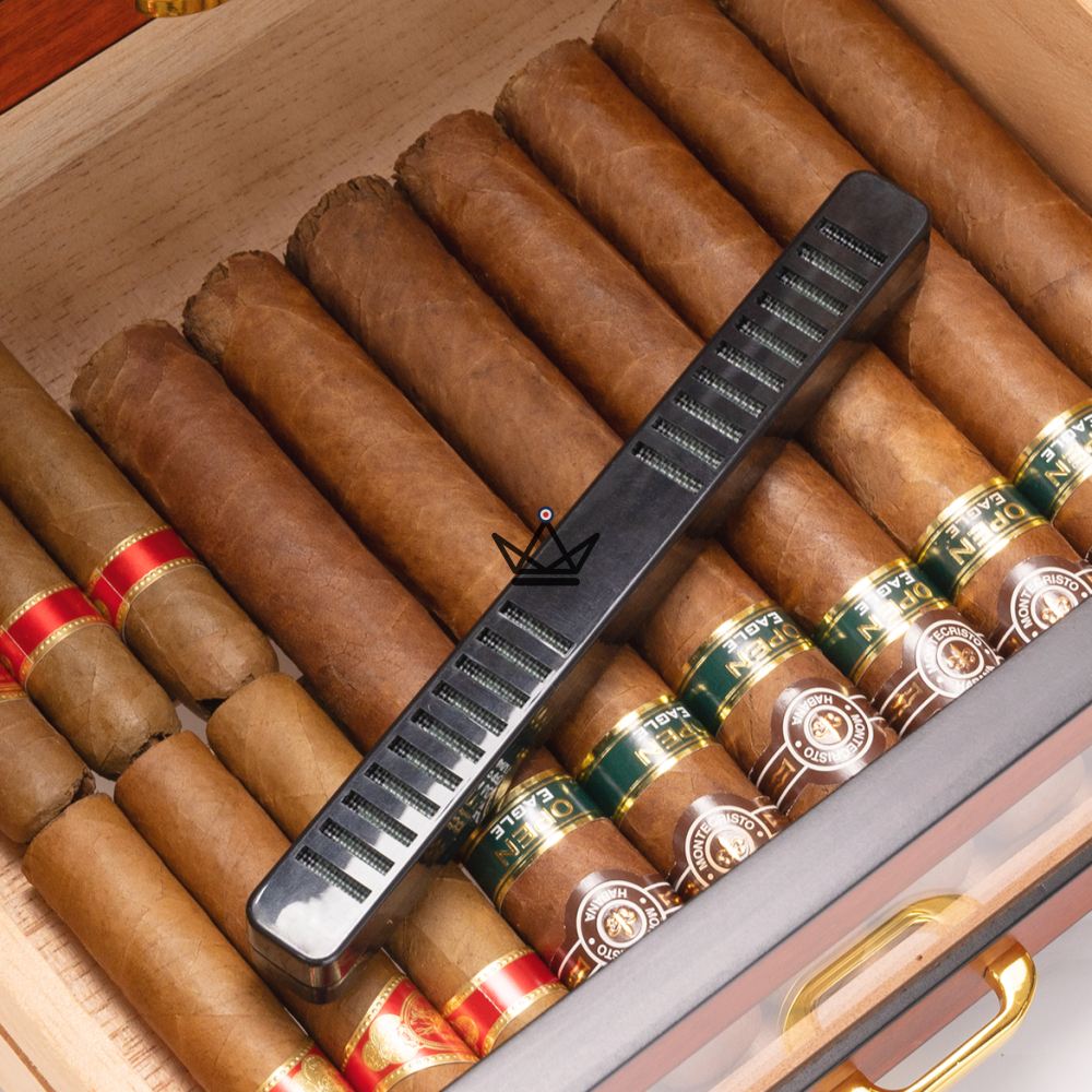 NOCTURIS Cigar Humidor — Piano Lacquer, Spanish Cedar, 3 Gold-Plated Glass Drawers, ~100 Cigars, Walnut or Chablis — view 5