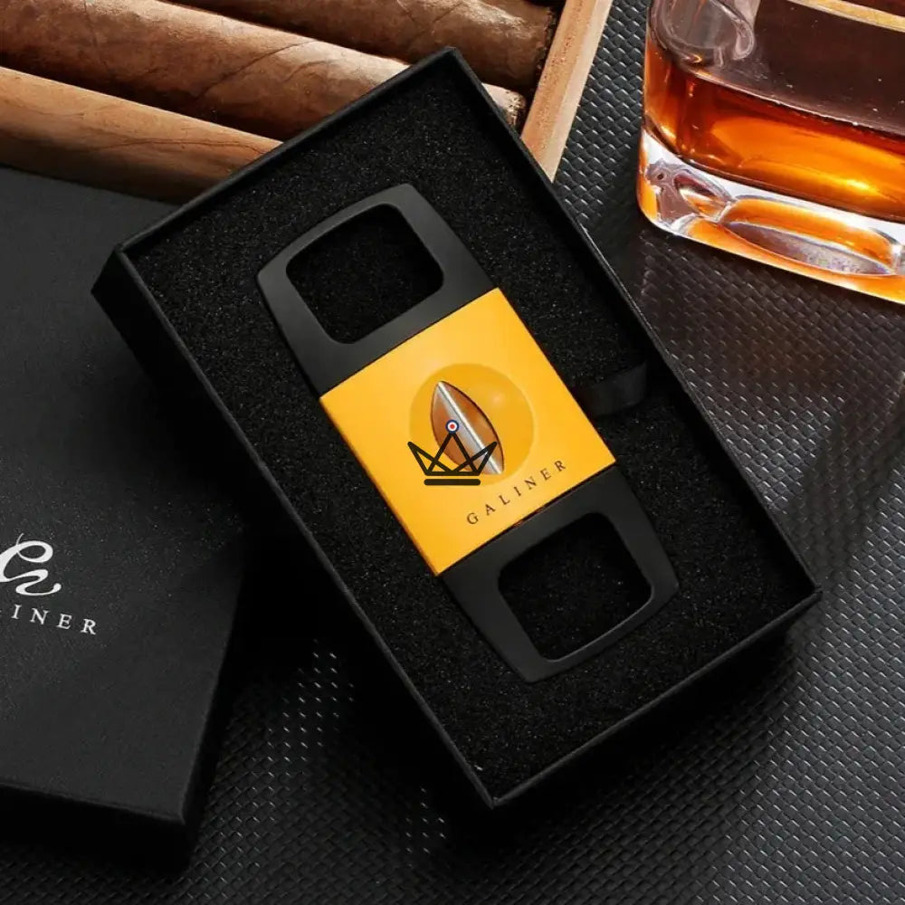 Luxurious Square Cigar Cutter — V-Cut, Metal Alloy, Max Diameter 23 mm, 3 Colors, Gift Box Included — view 4
