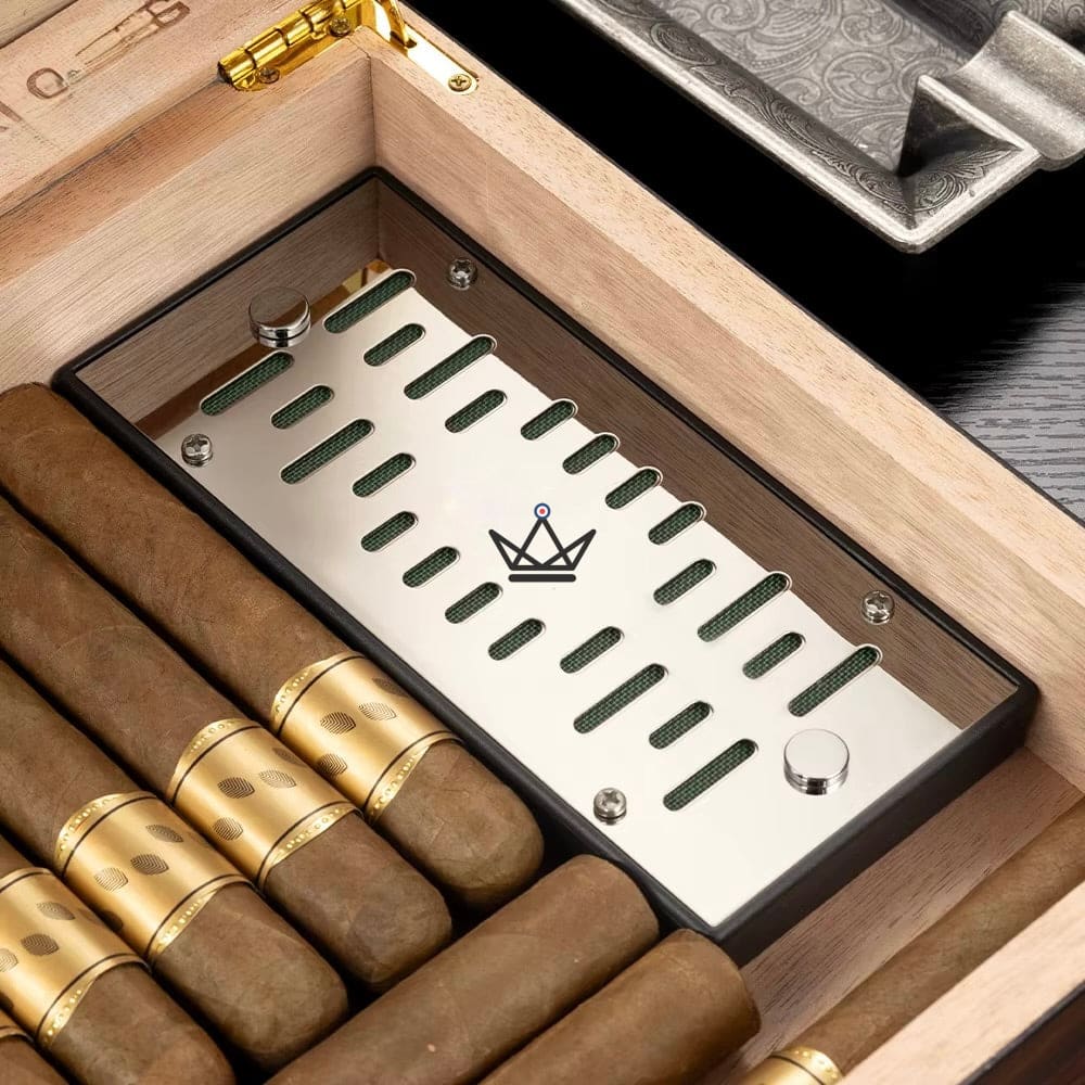 Zigarrenhumidor VENTIS CELL – Verstellbares Gitter, Oasis-Schaum | Gold oder Silber – Ansicht 2