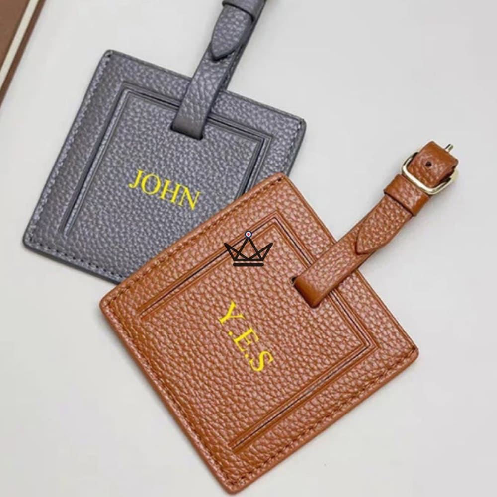 Customizable Leather Luggage Tag – Voyageur Crest — view 4