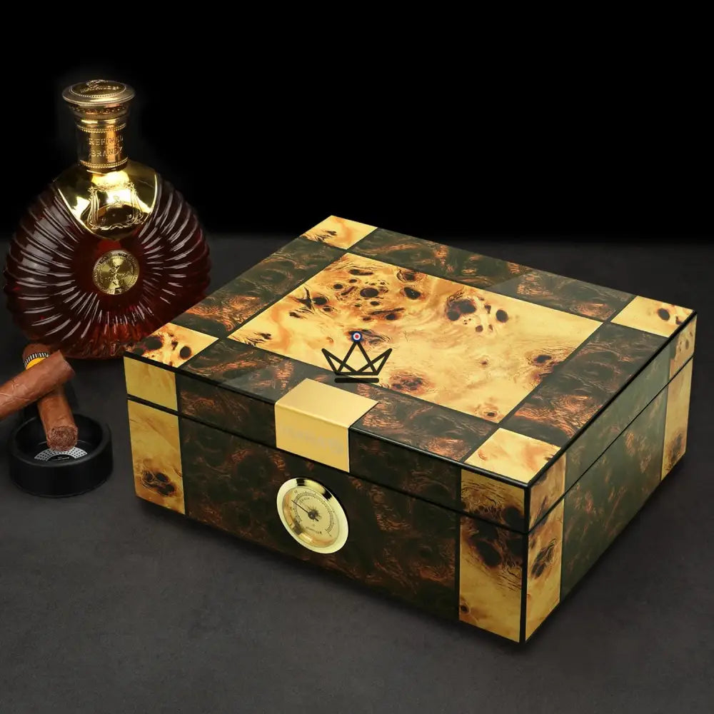 Humidor de cigarros CheckMate – Chapa de madera preciosa con laca de piano, cedro español, 65 cigarros, divisor extraíble, higrómetro y humidificador Humidor de cigarros CheckMate – Chapa de madera preciosa con laca de piano, cedro español, 65 cigarros, divisor extraíble, higrómetro y humidificador