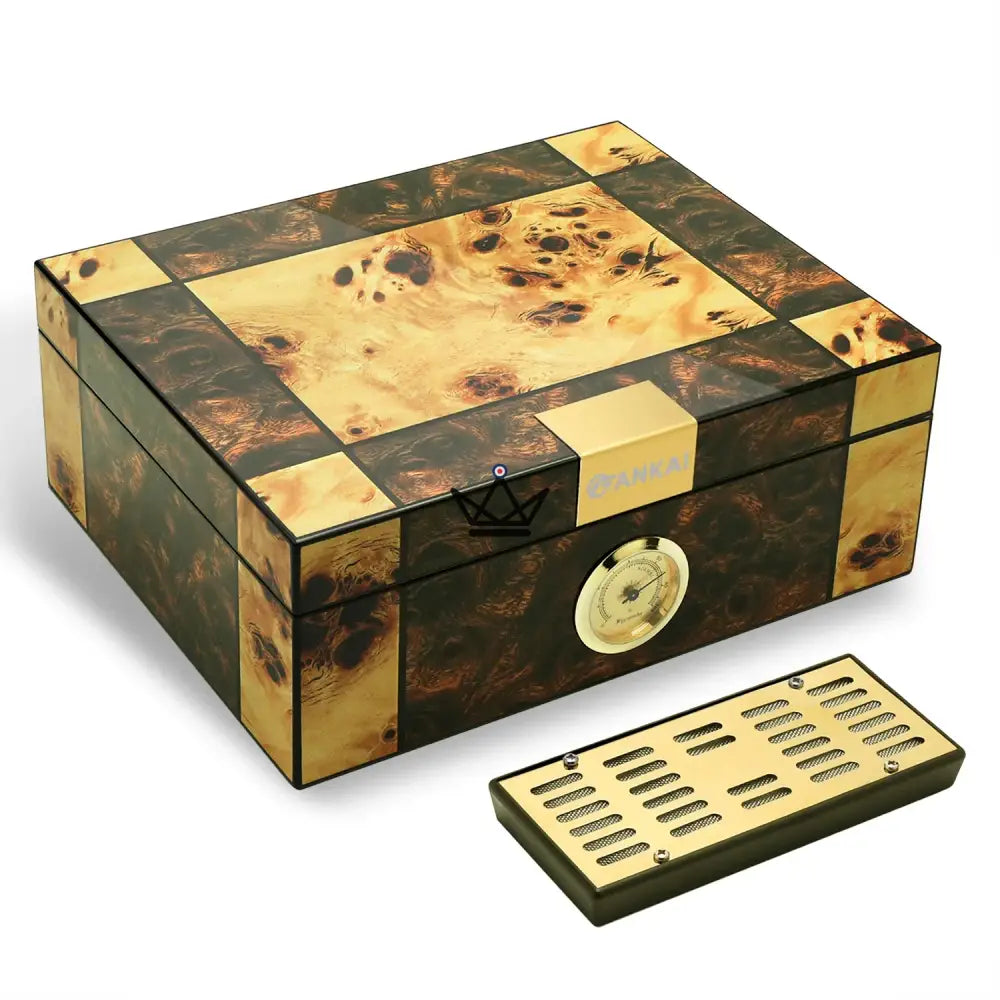 Zigarren-Humidor CheckMate – Klavierlack-Edelholzfurnier, spanisches Zedernholz, 65 Zigarren, herausnehmbarer Teiler, Hygrometer & Befeuchter – Ansicht 4