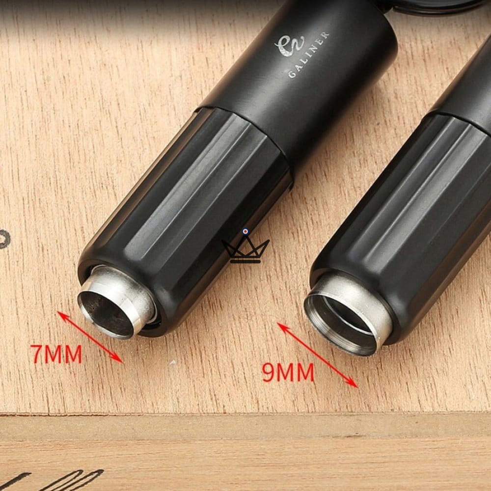 ZION Zigarrenstanzer — Ausstecher 7 & 9 mm, Edelstahl & ABS, Schwarz | Inklusive Sammelbox – Ansicht 3