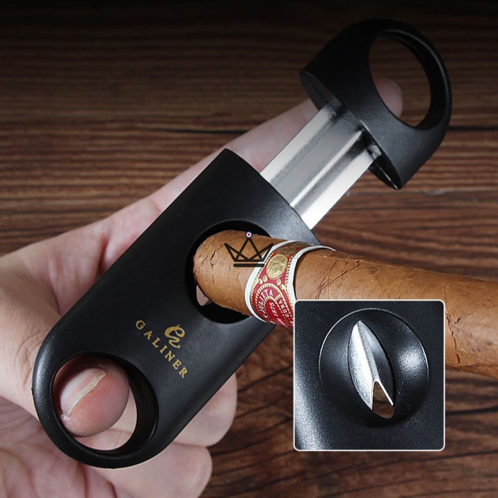 V-Cut Cigar Cutter Basic - ABS & Metal Alloy, 22 mm Diameter, Black | Collector's Box Version Available — view 1