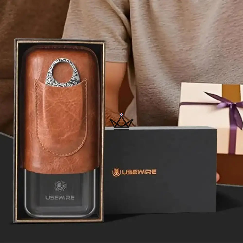 Vanguard Cigar Case — Genuine Leather & Transparent HD Acrylic, 3 Cigars, Double-Blade Cigar Cutter Included, Black or Brown — view 7