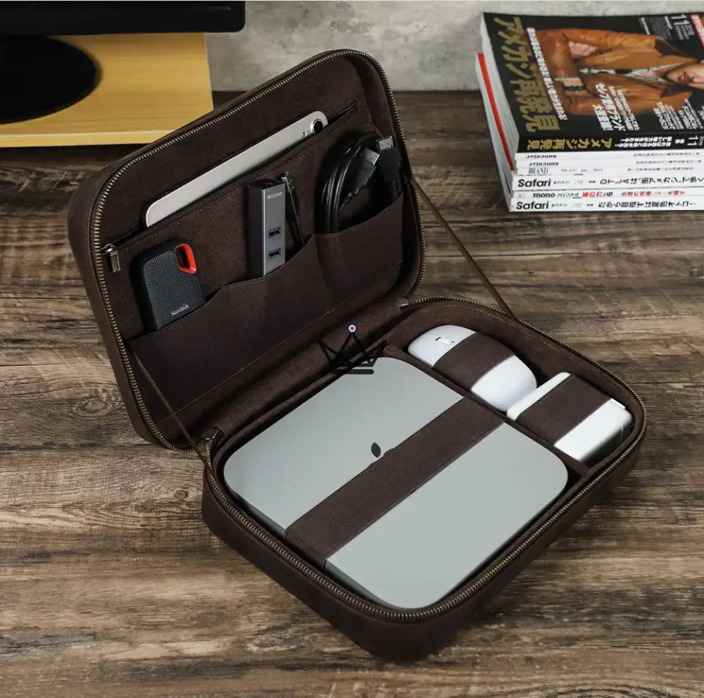 Funda de cuero personalizable para Apple Mac Mini - Voyageur MacPod