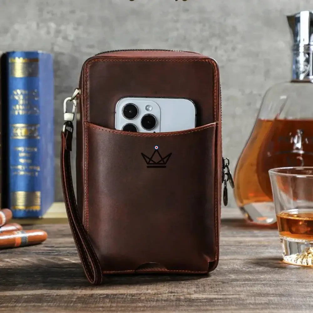 VOYAGEUR SELECTION Cigar Case — Full-Grain Chocolate Leather, Customizable | Interior Pocket — view 4