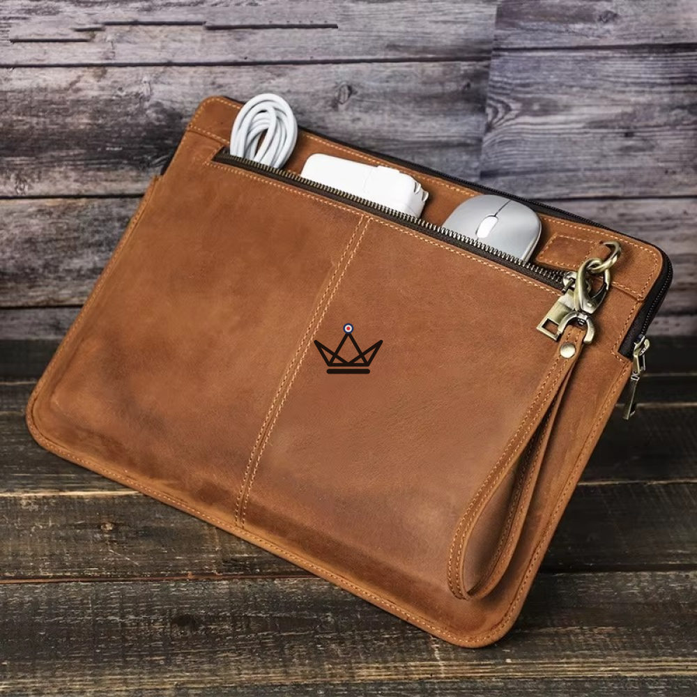 Customizable leather sleeve for MacBook AIR & PRO - Voyageur Centurion — view 2
