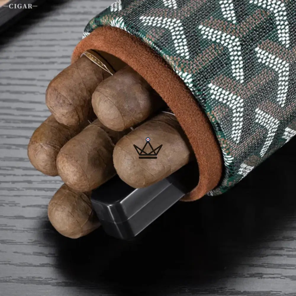 Zylindrischer Humidor ORBAL Alpine — Chevron-Leder, Hygrometer & Befeuchter, 5 bis 10 Zigarren – Ansicht 2