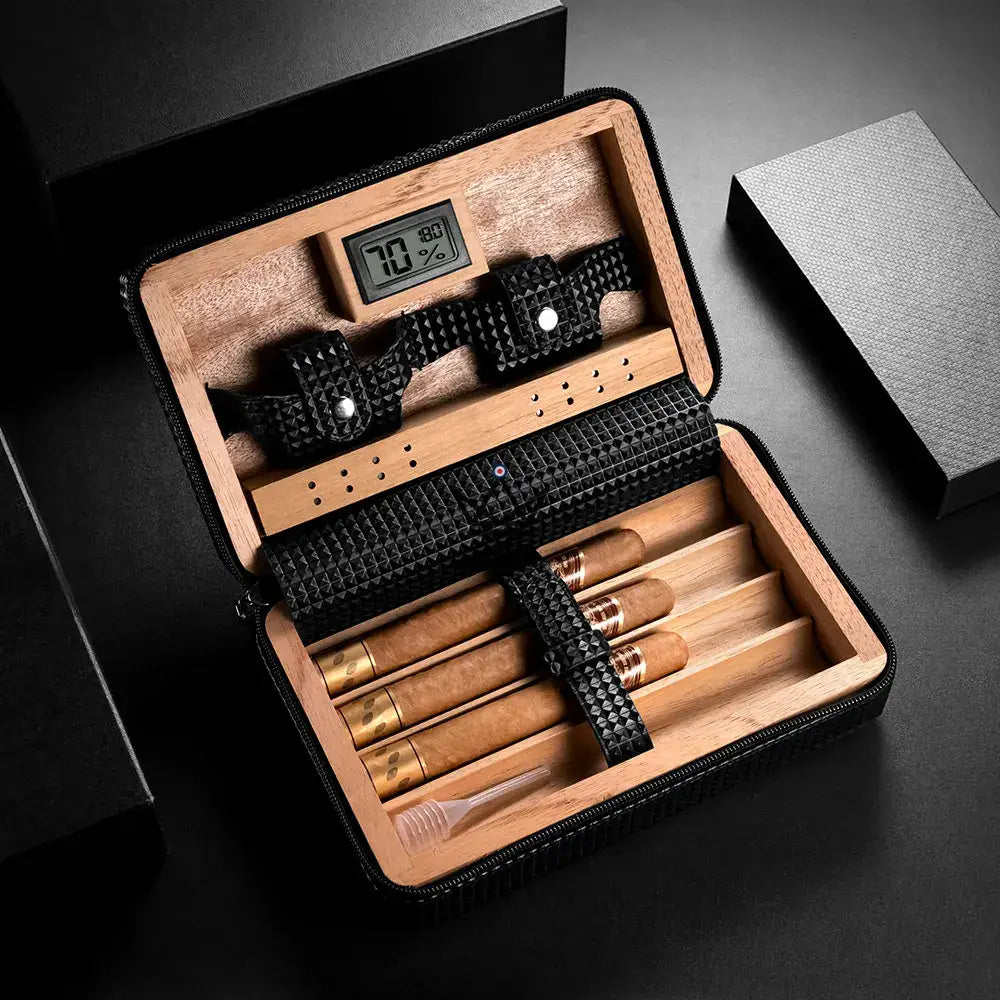 SIGNATURE STYLE Travel Humidor — black silicone leather, Spanish cedar, 5 cigars, digital hygrometer, Solo or Vargas Pack — view 2