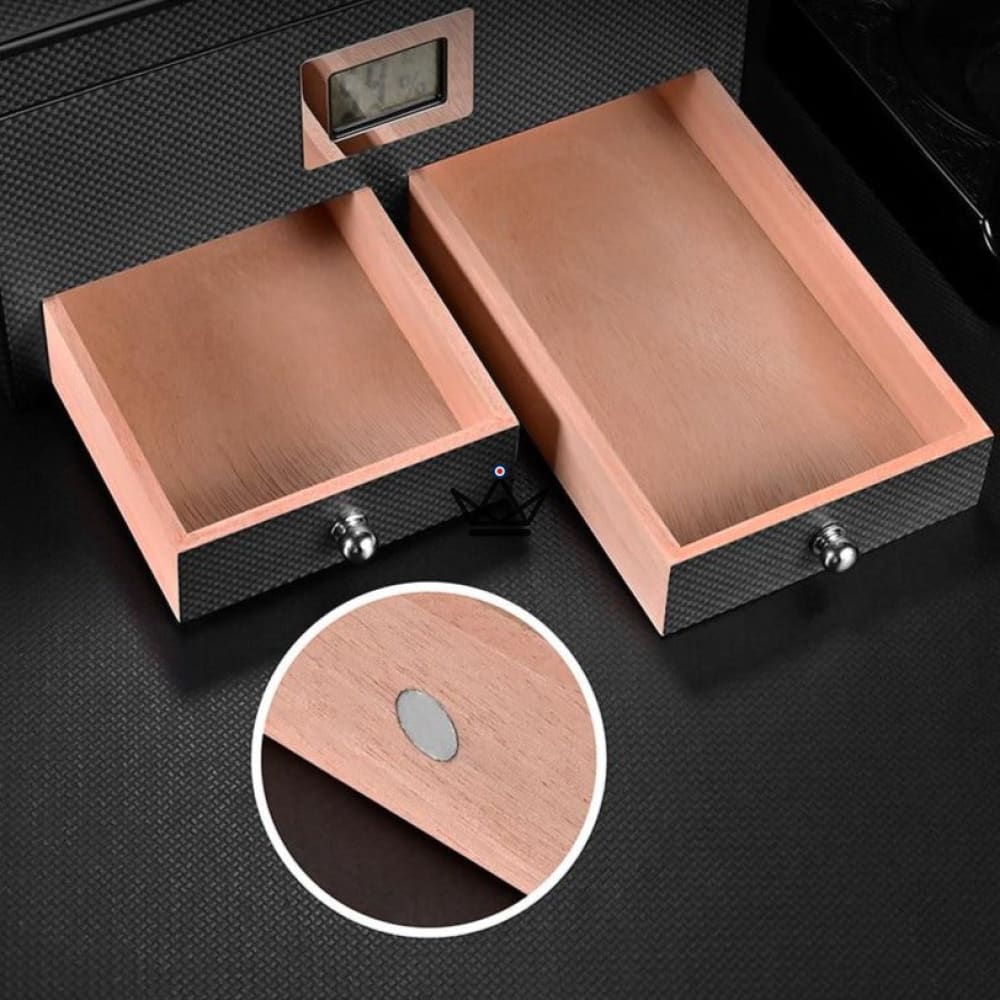 Humidor DUNE PRESTIGE — spanisches Zedernholz, Glasdeckel, 2 Schubladen, Digitalhygrometer, 60 Zigarren · Carbon oder Palisander – Ansicht 3