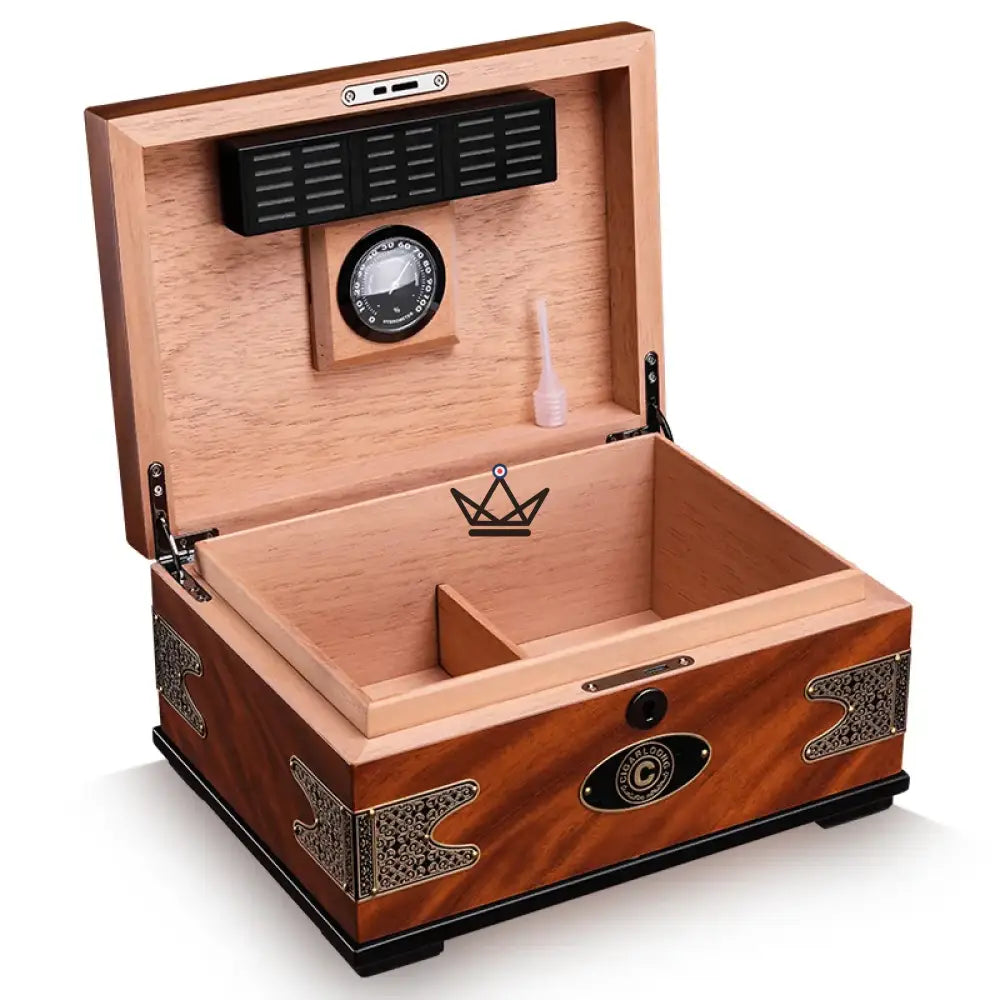 Reliquia Antiqua Cigar Humidor — Spanish Cedar, Vintage Gold & Black Engraved Trunk Style Lid, 50 Cigars, Secure Closure — view 2