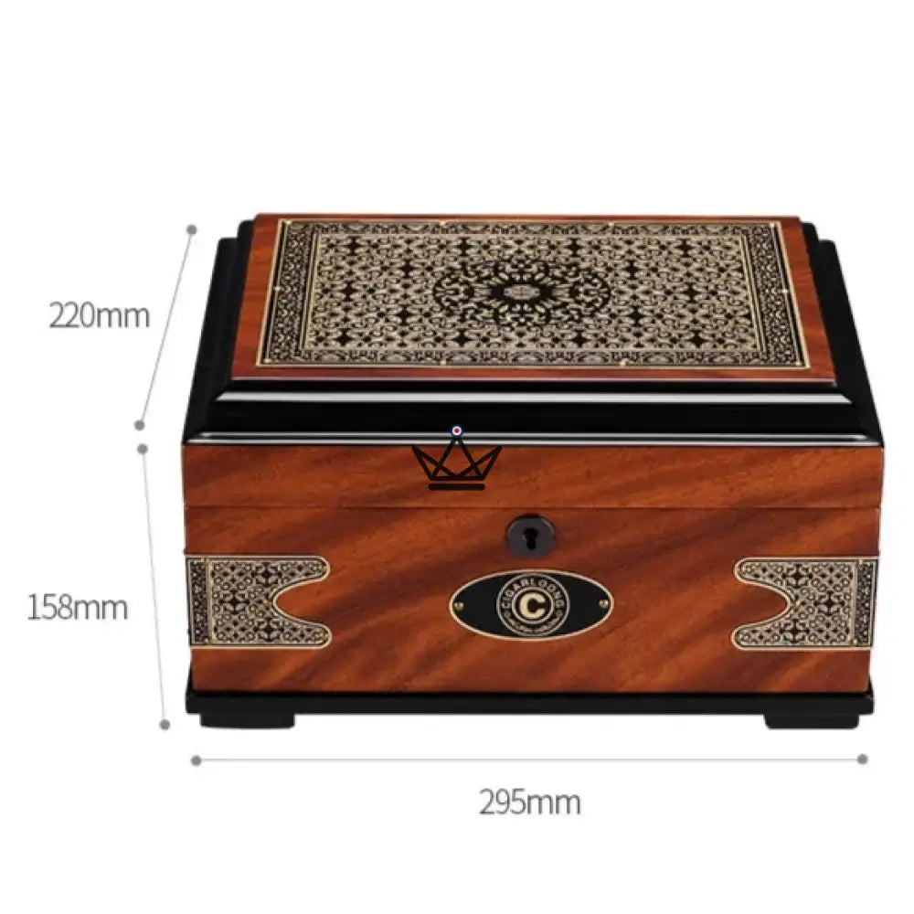 Reliquia Antiqua Cigar Humidor — Spanish Cedar, Vintage Gold & Black Engraved Trunk Style Lid, 50 Cigars, Secure Closure — view 6