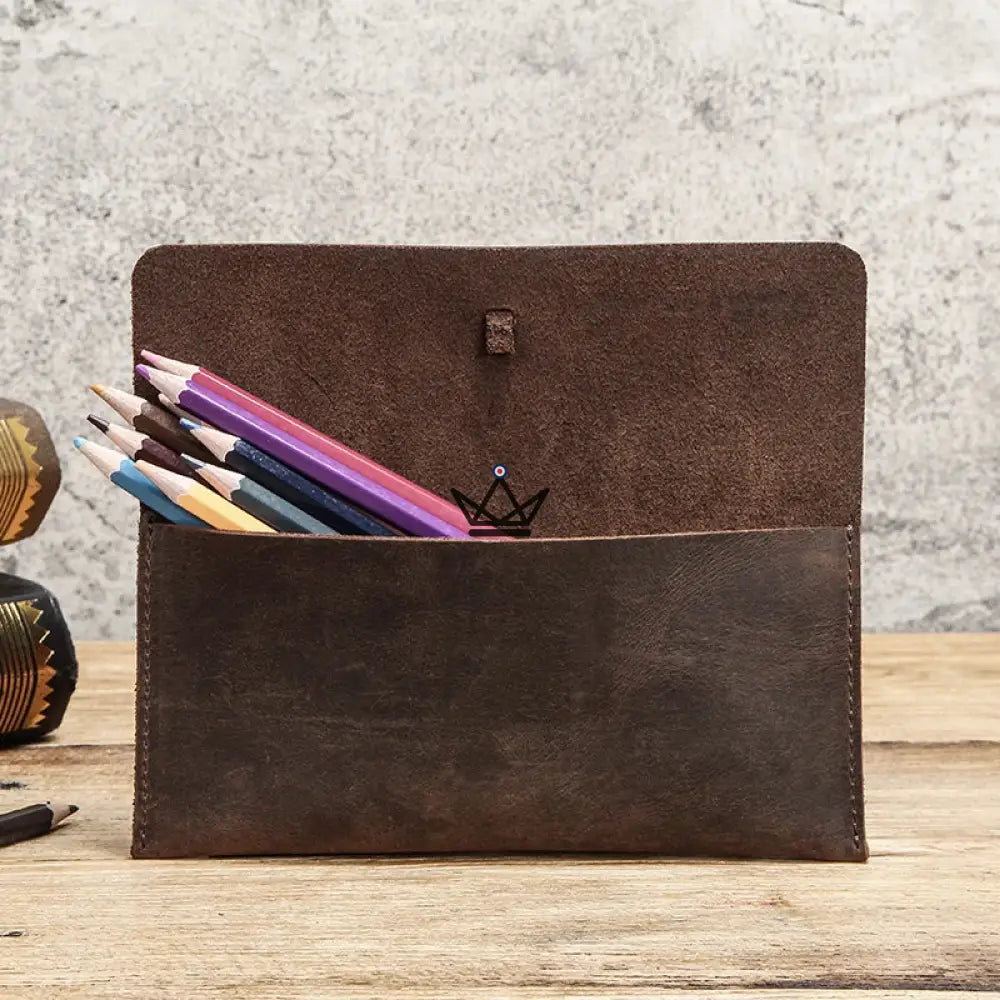 Customizable Leather Pen and Pencil Case – Voyageur Spool — view 3