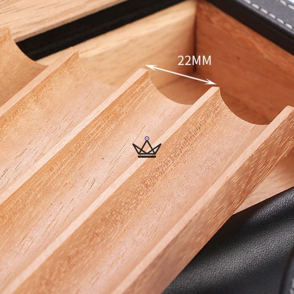 Zigarrenetui HUTCH – Rindsleder & Zeder, 4 Zigarren, 21,5 × 15,2 × 4,2 cm – Ansicht 5