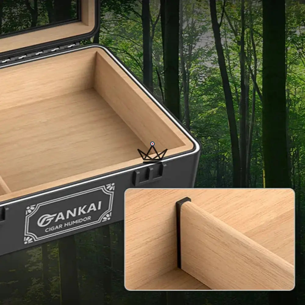 BlackGlass Cedar Zigarrenhumidor — mattes schwarzes ABS, spanische Zeder, gehärtetes Glas, 20-25 Zigarren, mechanisches Hygrometer & Oasis Luftbefeuchter – Ansicht 8