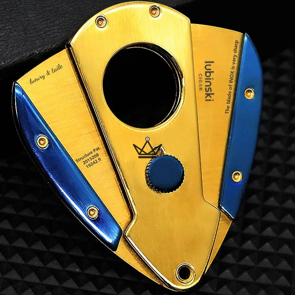 Guillotine-Zigarrenschneider Azzurro Edition – Doppelklinge Edelstahl, Oberfläche gebürstetes Gold & Saphirblau, Ø 22 mm, Geschenkbox & Etui inklusive – Ansicht 8