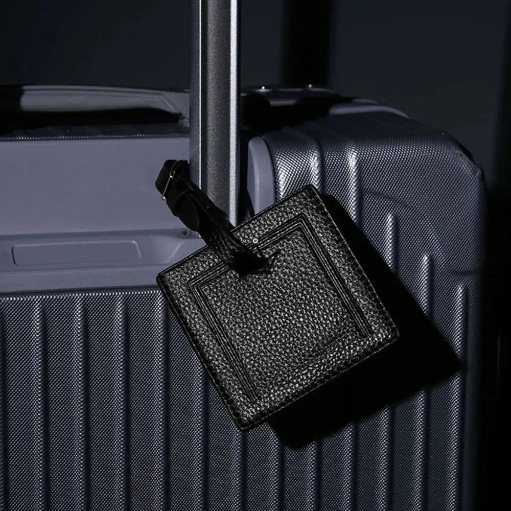 Customizable Leather Luggage Tag – Voyageur Crest — Square ◼️ / Classic black