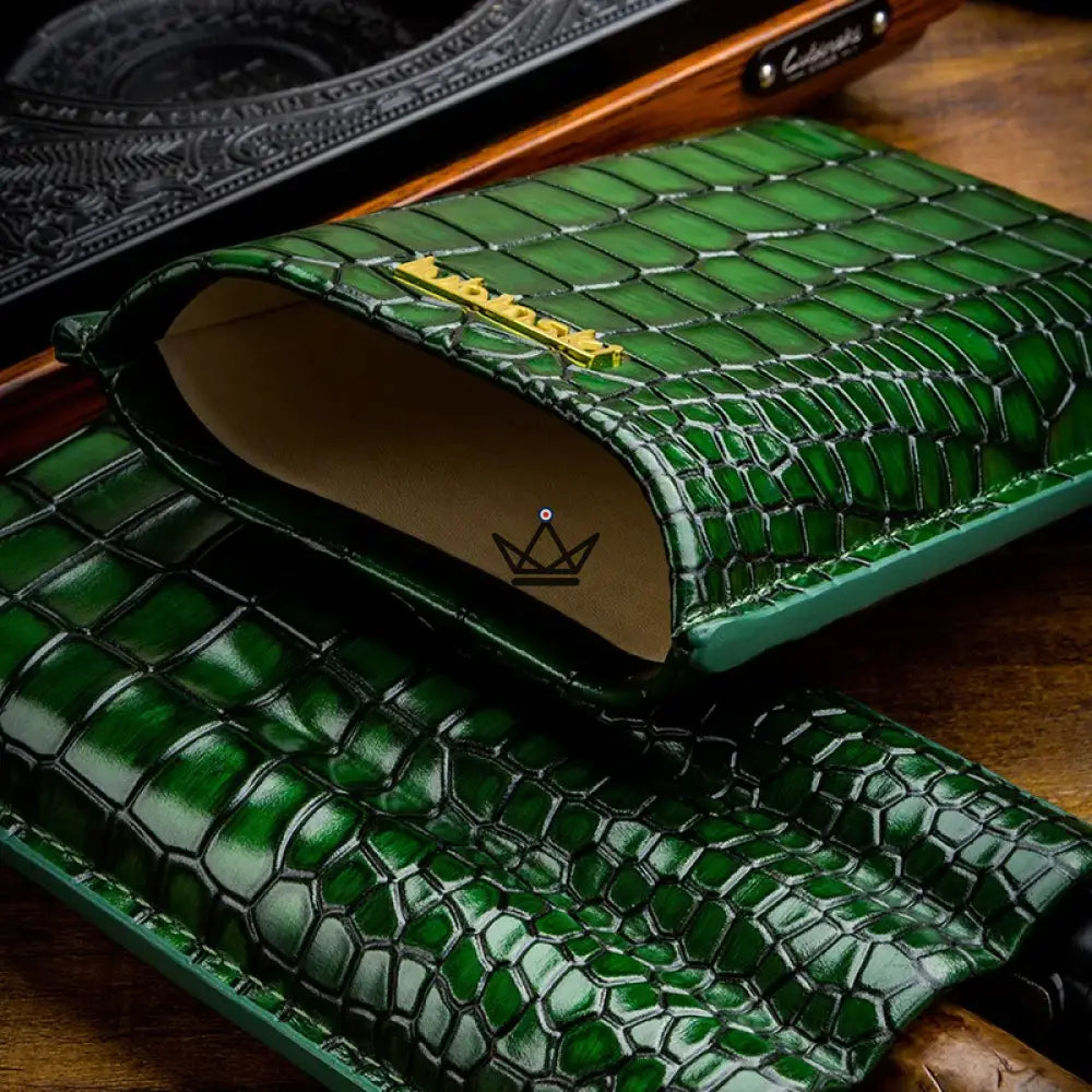 Zigarrenetui Leonidas Edition – Rindsleder, 3 Churchill- & Robusto-Zigarren, 5 Ausführungen, inklusive Geschenkbox – Ansicht 8