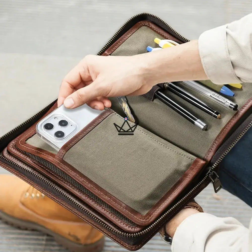 Anpassbarer Luxus-Leder-Organizer – Voyageur Clutch – Ansicht 3