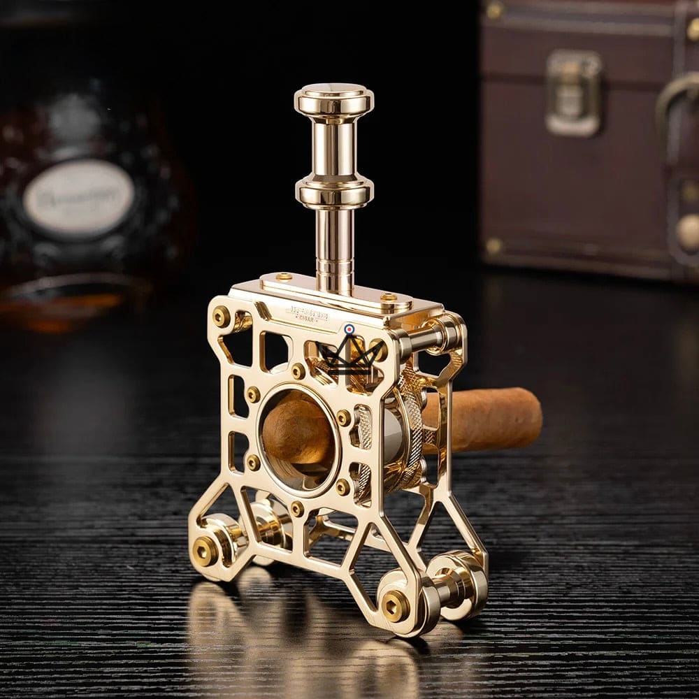 Machina Prestige Desktop Cigar Cutter — Solid Stainless Steel, Vertical Mechanism, Ø 23 mm, Mirror Gold & Frosted Chrome Finishes, Luxury Box — view 4