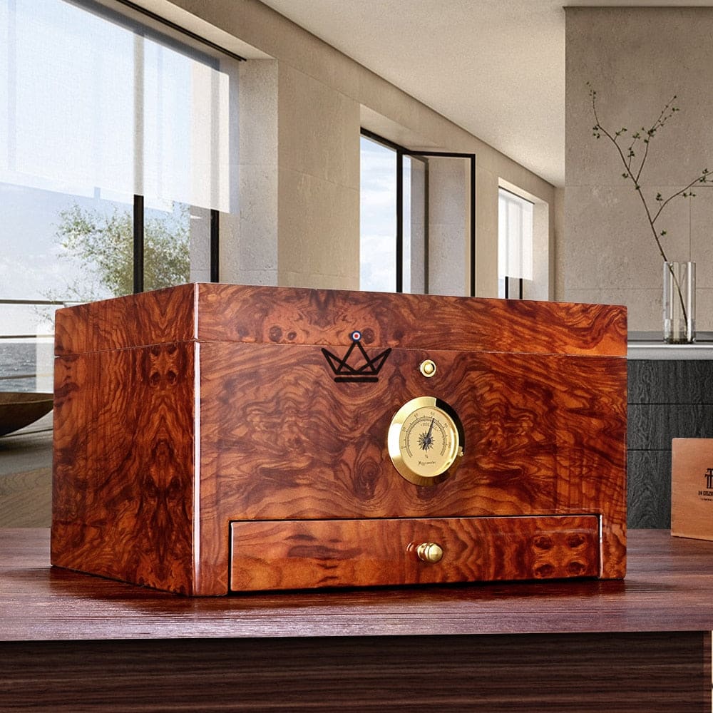 Zigarrenhumidor KING ARTHUR Deluxe – lackiert, spanische Zeder, Hygrometer & Schloss | Luxus – Ansicht 4