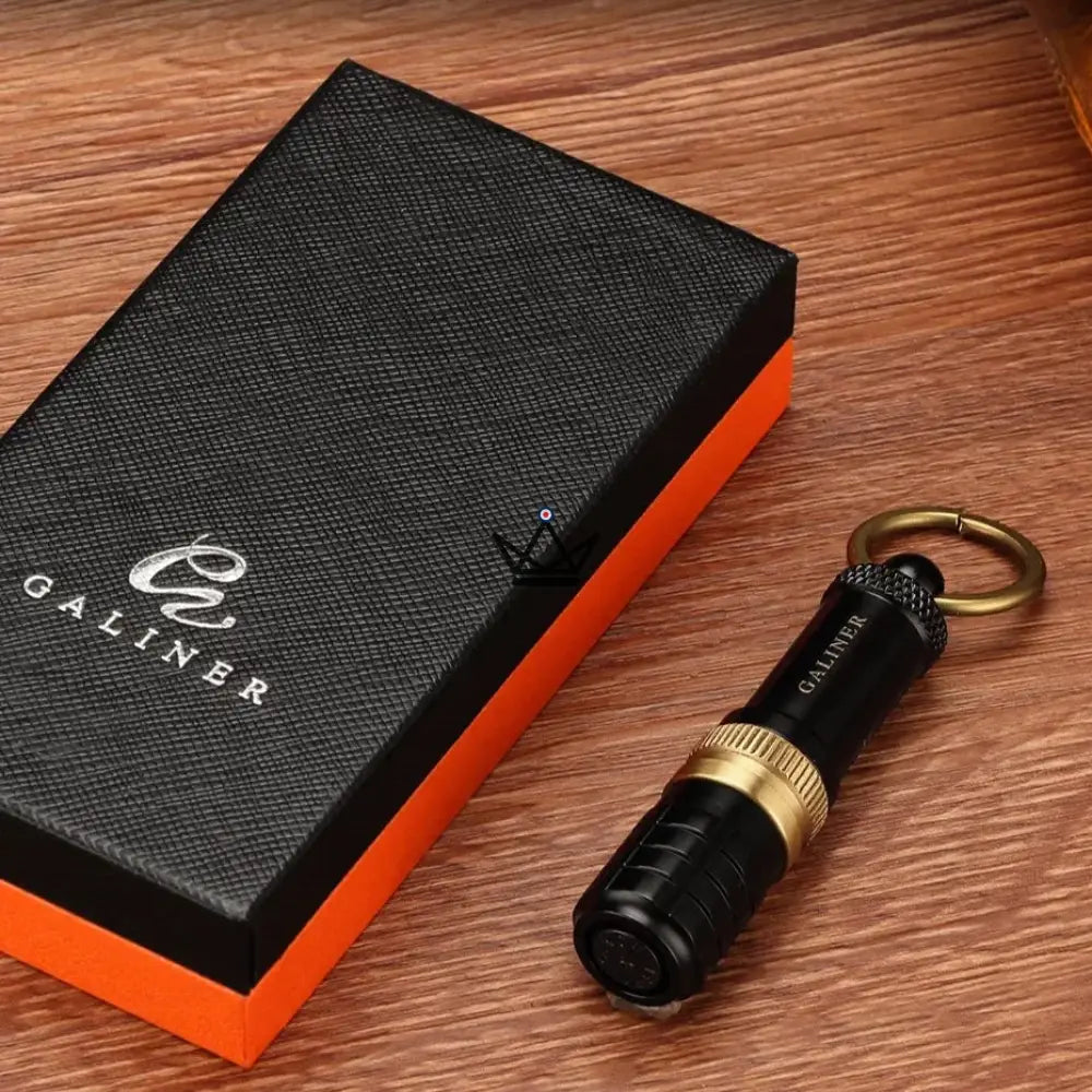 Zigarrenlocher PRESTIGE ELEGANZ — Edelstahl, 9 mm Stanzung, Zigarrenhalter & Schlüsselanhänger | Zeitloses Schwarz oder Klassisches Gold – Ansicht 3