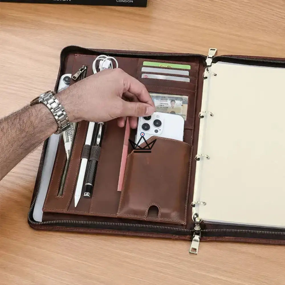 Personalisierbarer A4-Lederkonferenzmappe — iPad Pro & Ordner — VOYAGEUR PadFolio – Ansicht 4