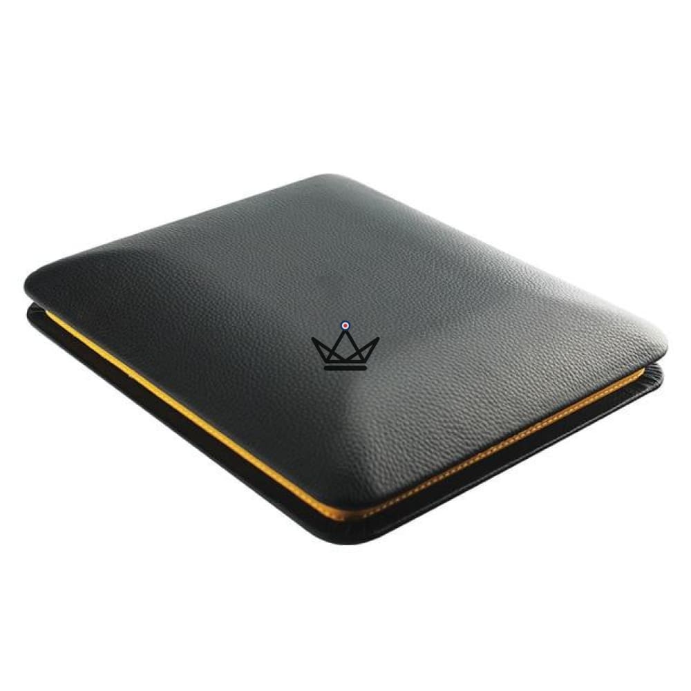 WALLY Cigar Humidor — Leather & Spanish Cedar, 6 Cigars, Travel | Leather Humidor — view 8