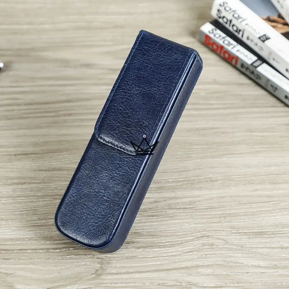 Customizable luxury leather fountain pen case - Atlas Voyager — view 10
