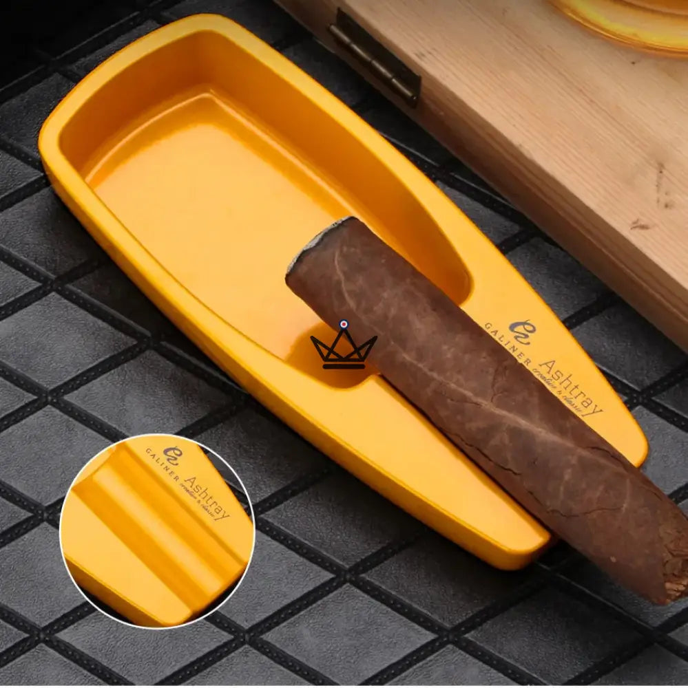 Alistair Cigar Ashtray - Elegance and Functionality — view 2