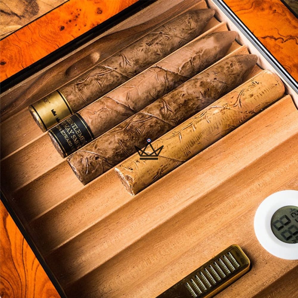 Prince Arthur Deluxe Humidor — lacquered exterior, cedar interior, 50 cigars, hygrometer & humidifier included — view 4