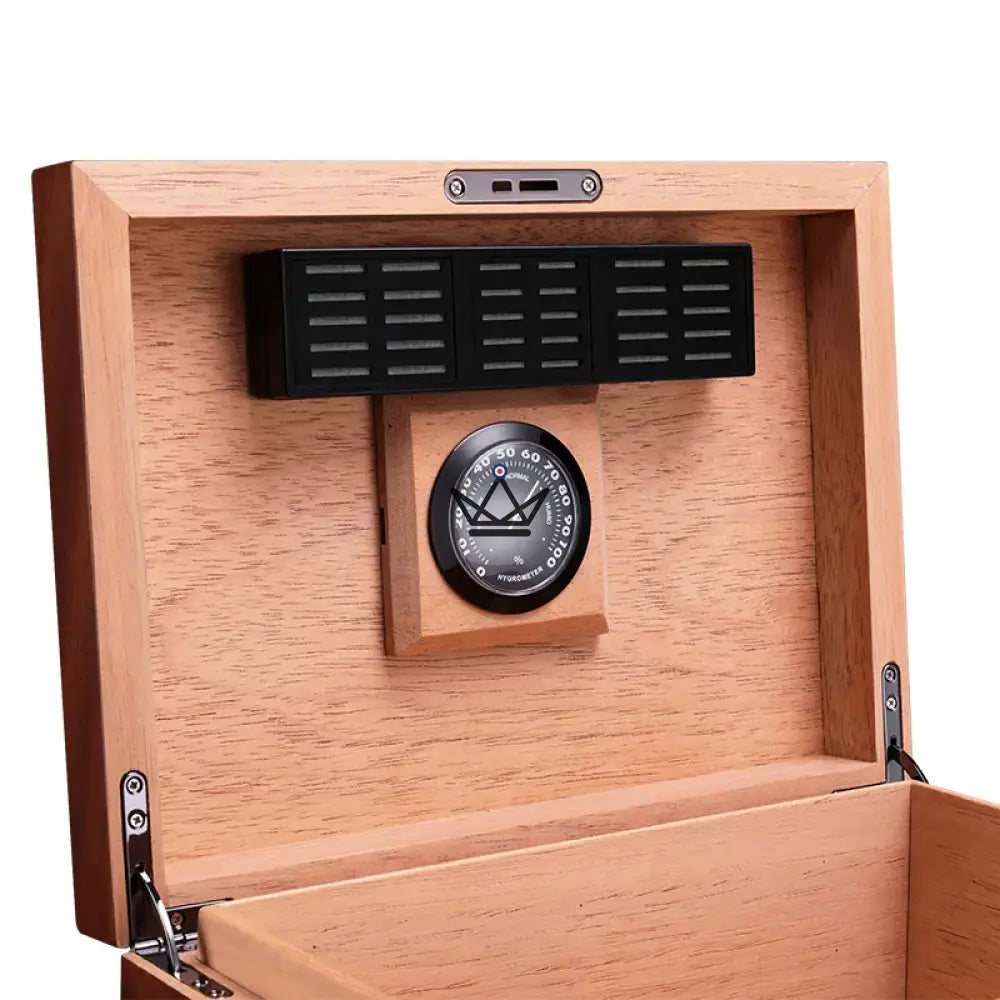 Reliquia Antiqua Cigar Humidor — Spanish Cedar, Vintage Gold & Black Engraved Trunk Style Lid, 50 Cigars, Secure Closure — view 4
